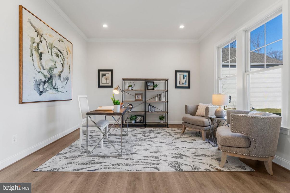 Home Office, Interior, Recessed Lighting, Wood Texture Flooring