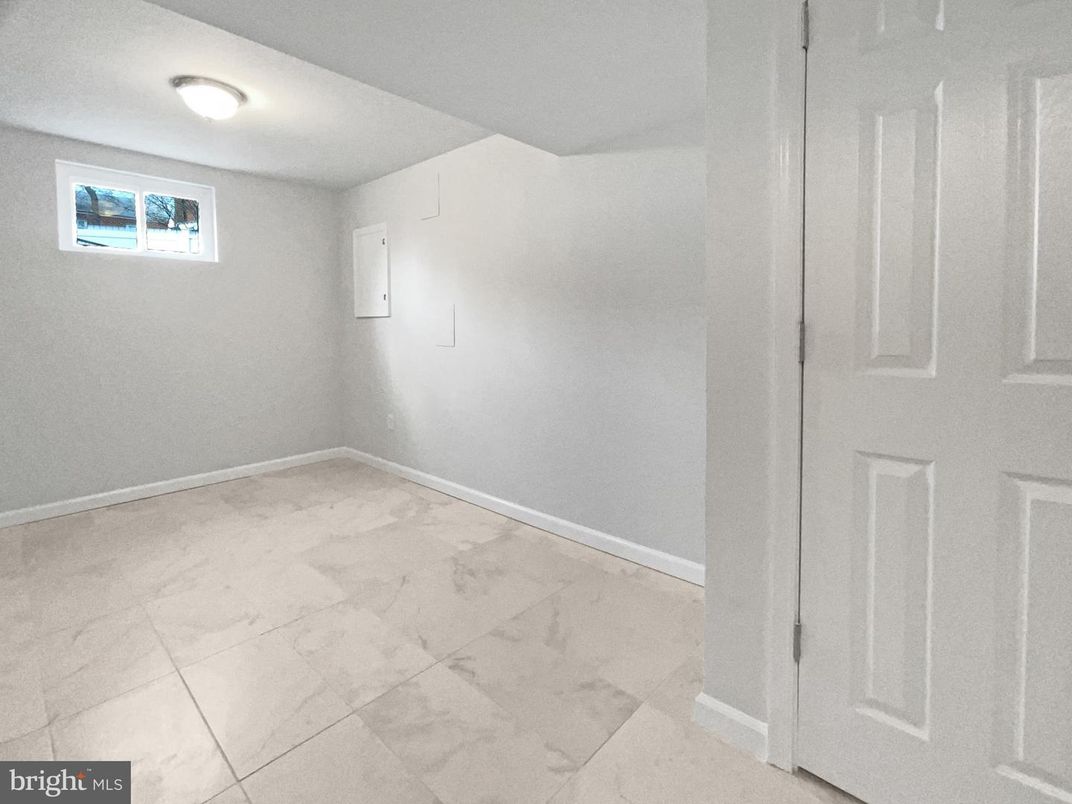 Empty room, Interior, Marble