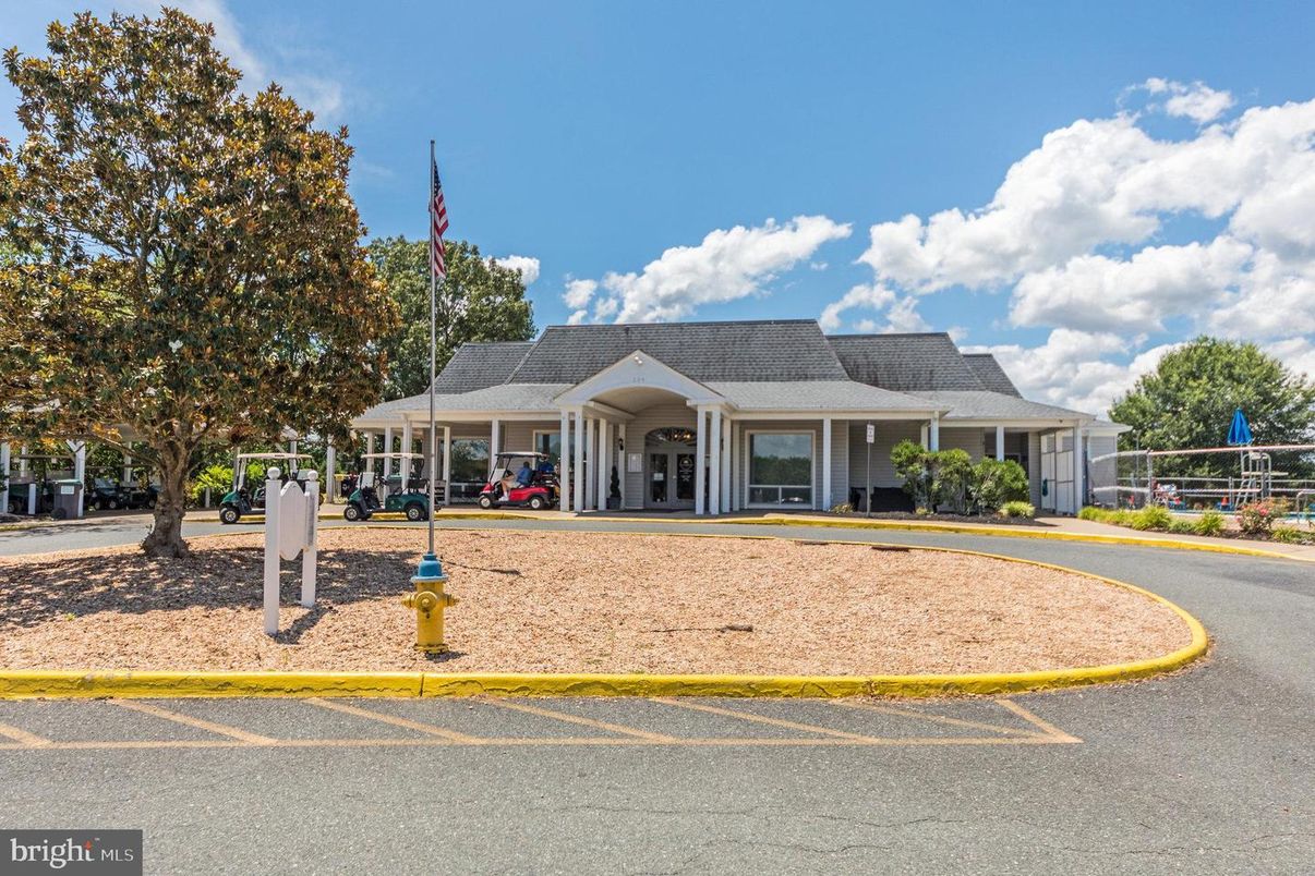 Exterior, Facade, Cape Cod