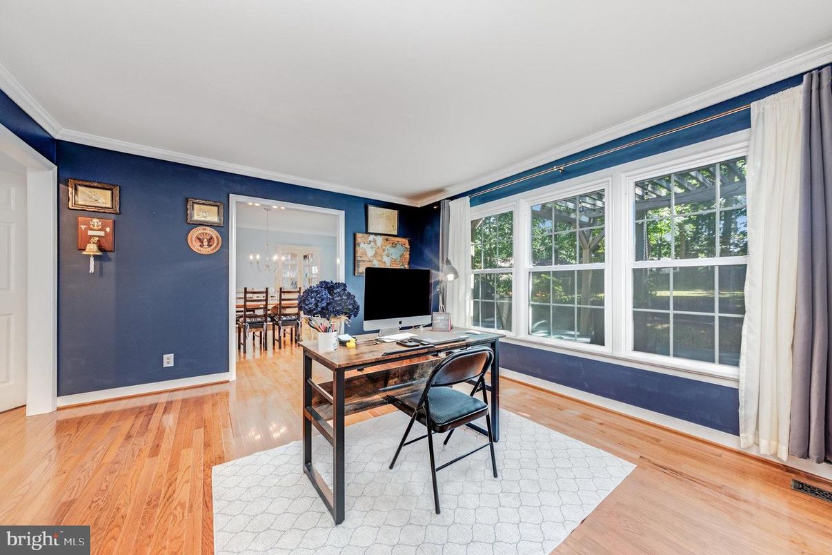 Chandelier, Home Office, Interior, Wood Texture Flooring