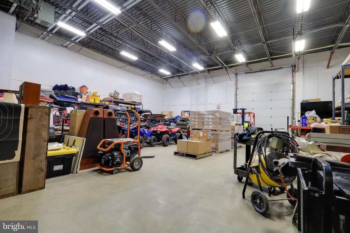 Garage, Interior, Recessed Lighting