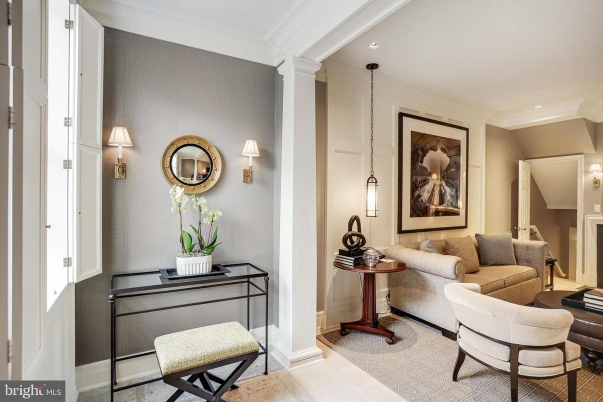 Interior, Living room, Pendant Lights, Recessed Lighting