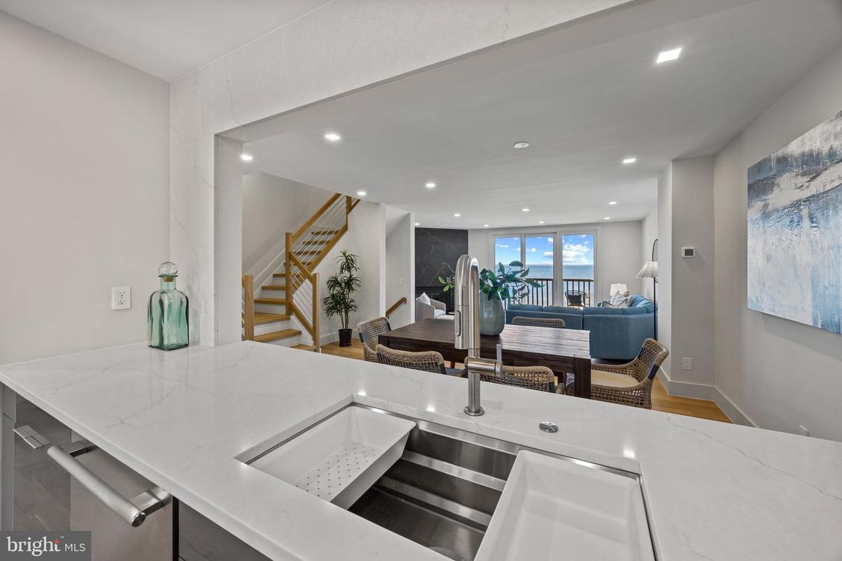 Interior, Kitchen, Recessed Lighting