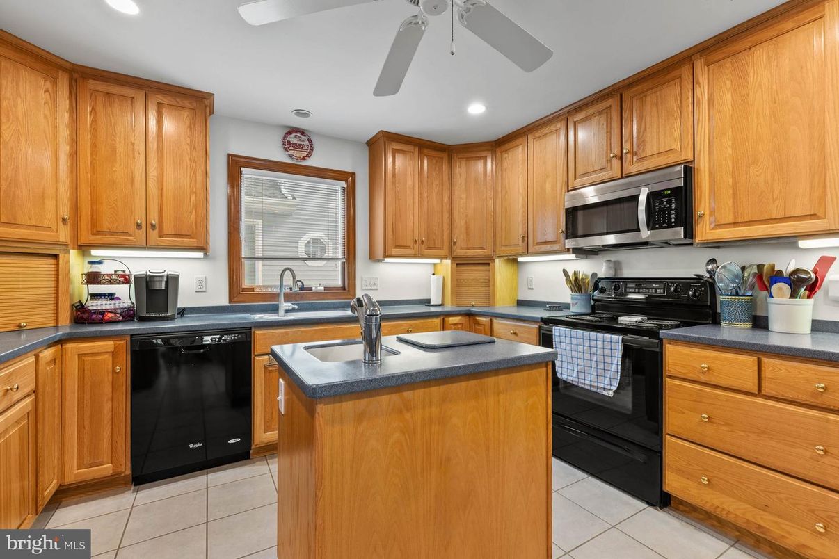Interior, Kitchen, Recessed Lighting