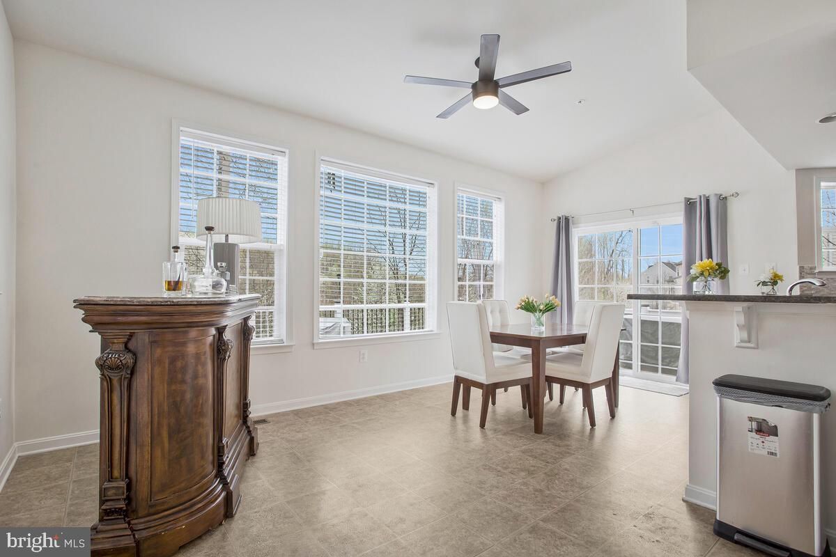 Dining room, Interior