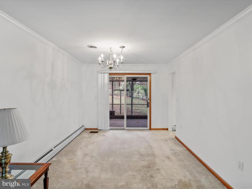 Chandelier, Empty room, Interior