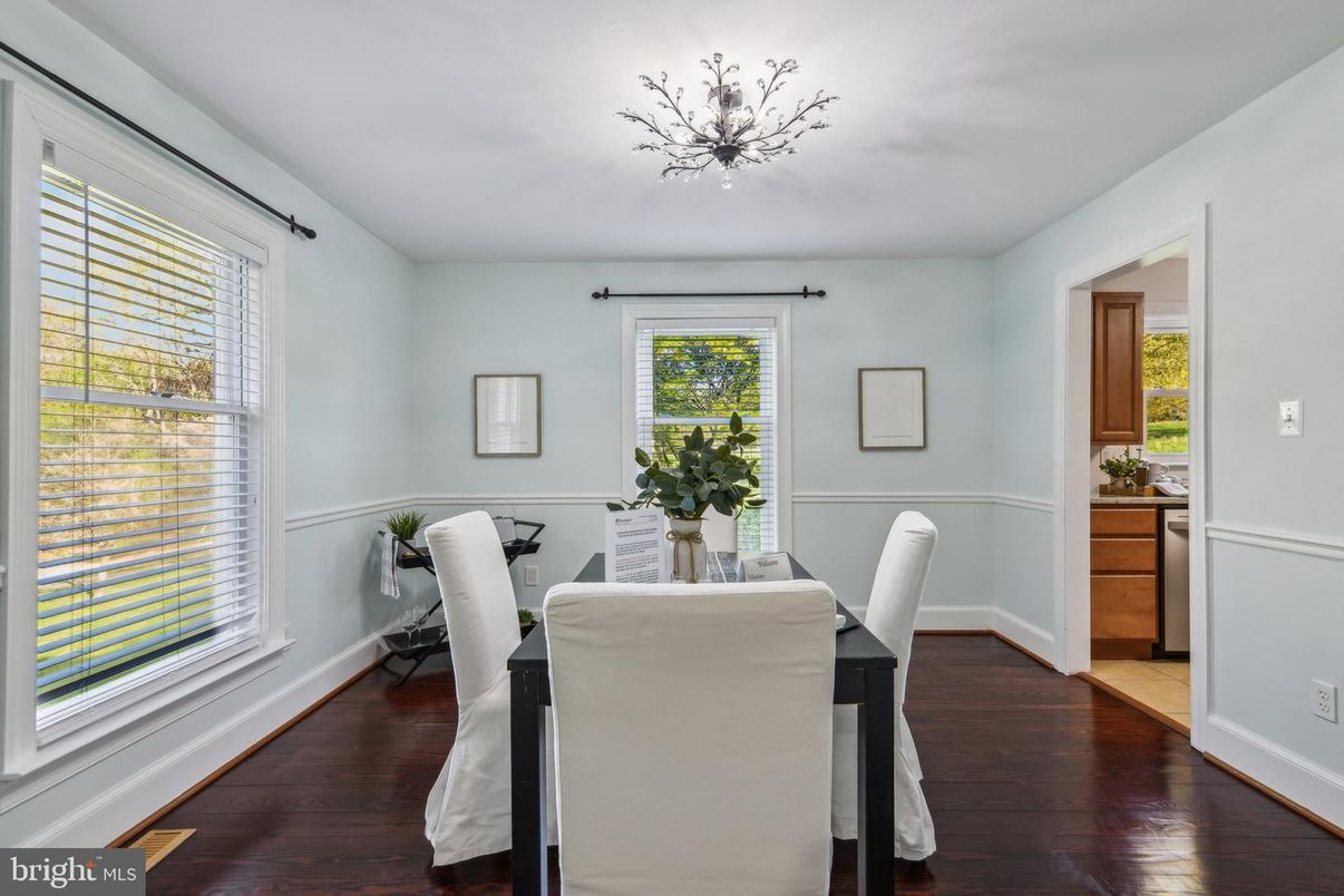 Dining room, Interior, Wood Texture Flooring