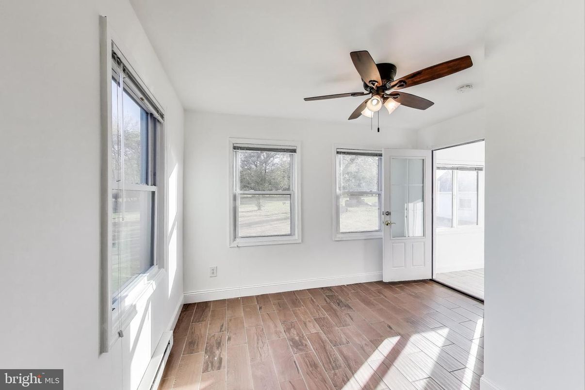 Empty room, Interior, Wood Texture Flooring