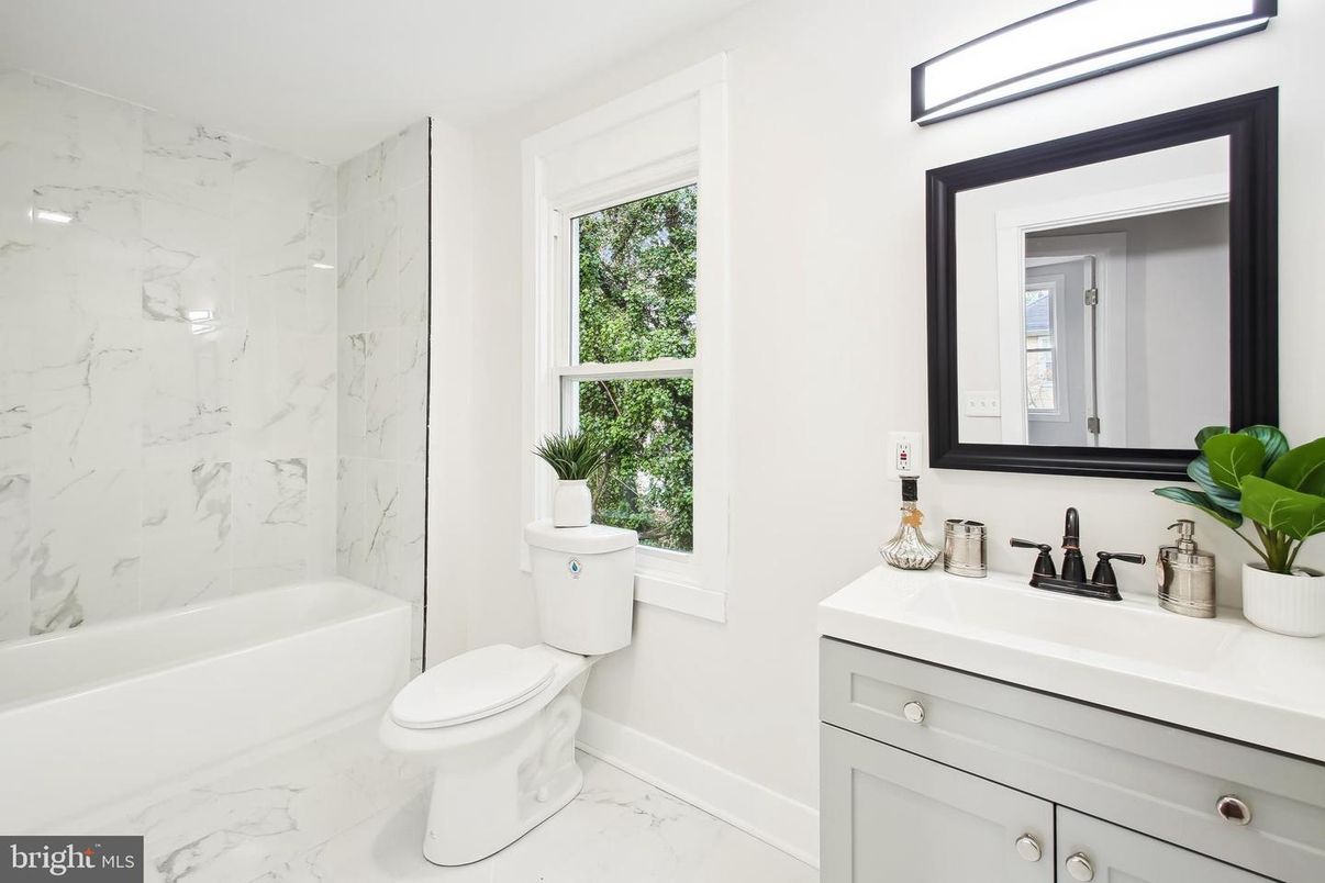 Bathroom, Interior, Marble, Marble Walls
