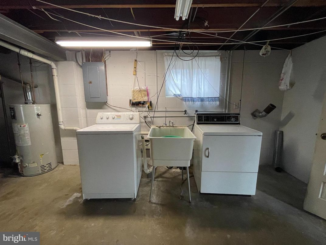 Interior, Utility Closets, Washer