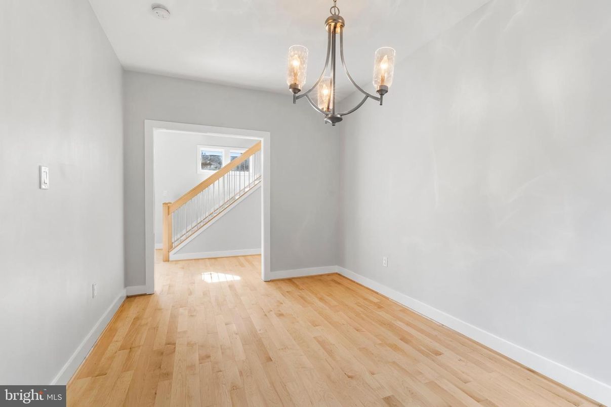 Empty room, Interior, Pendant Lights, Wood Texture Flooring