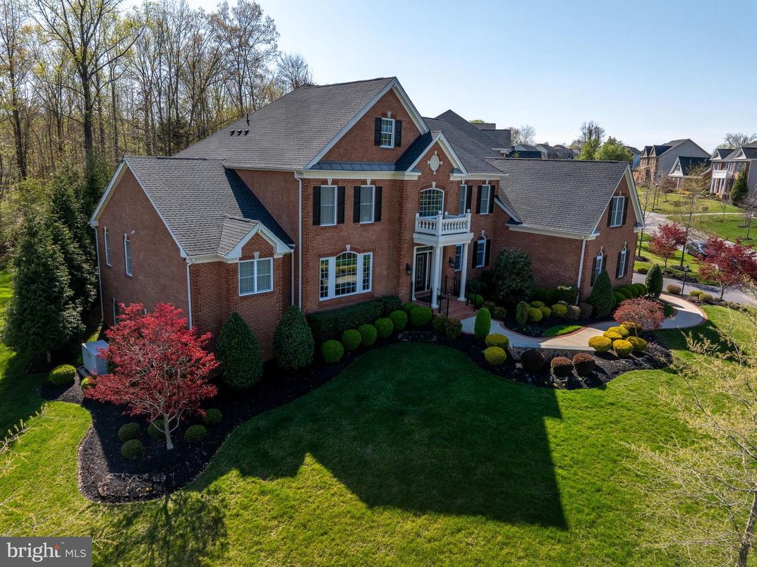 Exterior, Facade, Brick Facade, Brick Traditional
