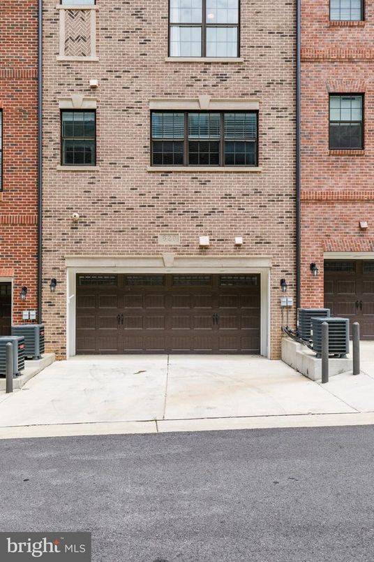 Attached, Exterior, Facade, Brick Facade, Rowhouse
