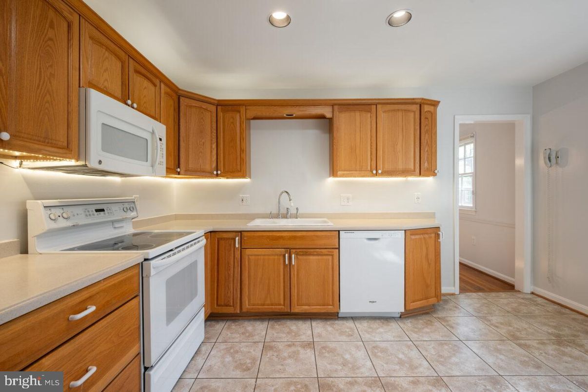 Interior, Kitchen, Recessed Lighting