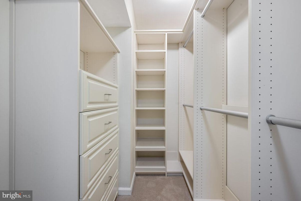 Interior, Walk-in Closets