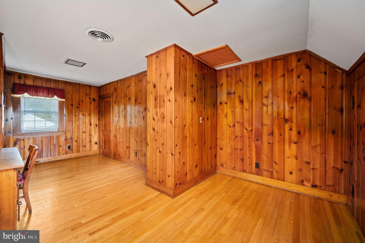 Empty room, Interior, Wood Texture Flooring, Wooden Walls