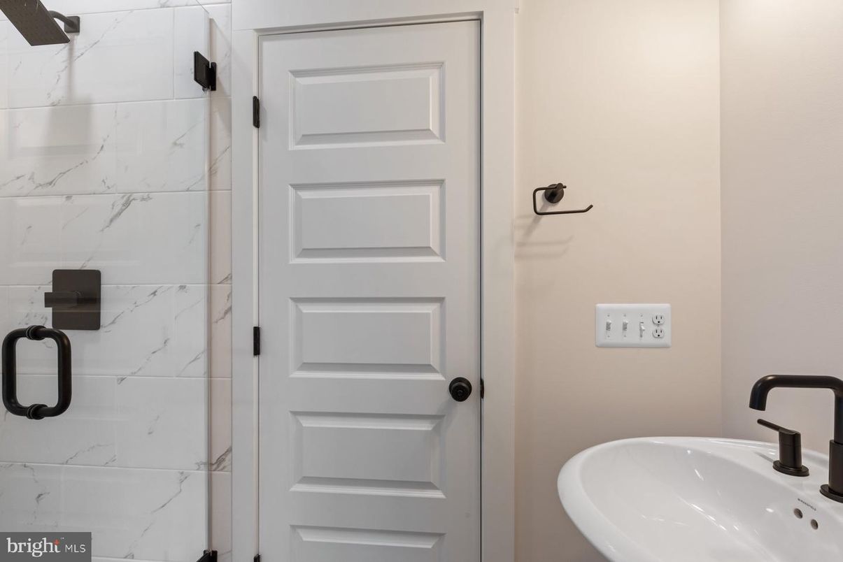 Bathroom, Interior, Marble Walls