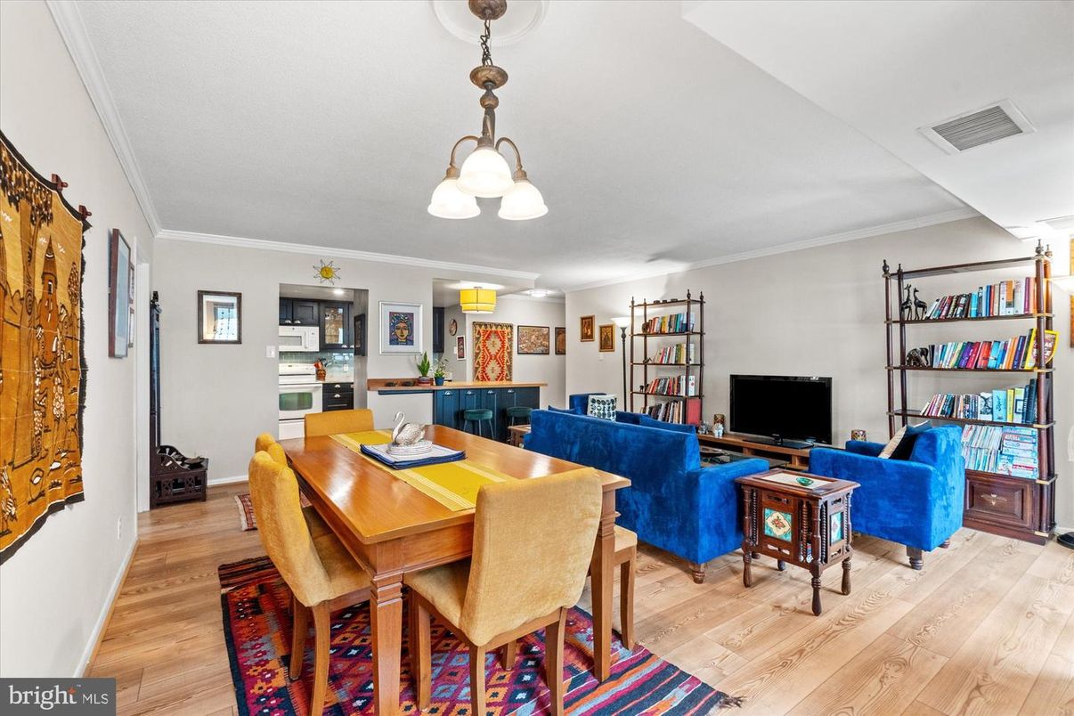 Dining room, Interior, Kitchen, Living room, Pendant Lights, Wood Texture Flooring