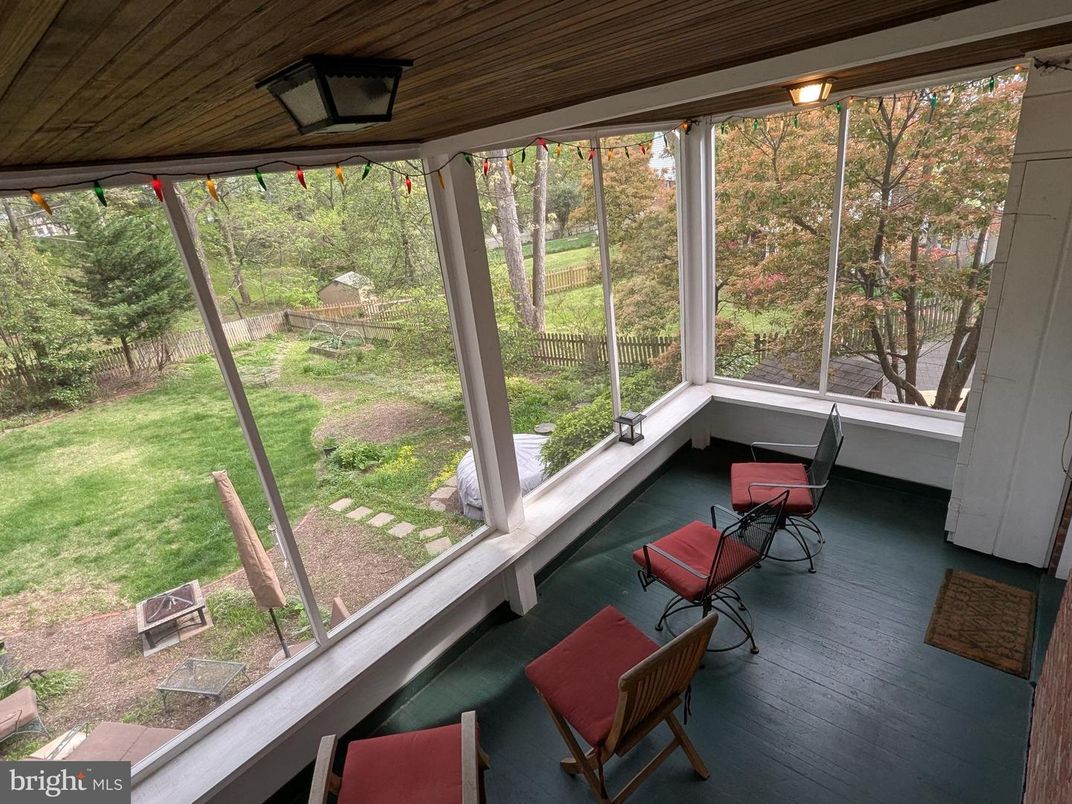 Interior, Sun Room, Wood Texture Flooring