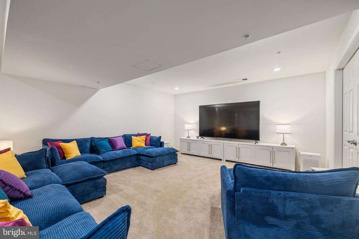 Interior, Living room, Recessed Lighting