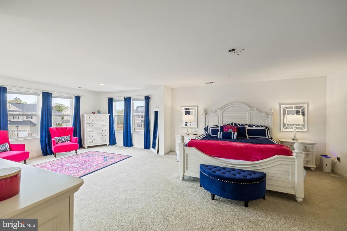 Bedroom, Interior, Recessed Lighting