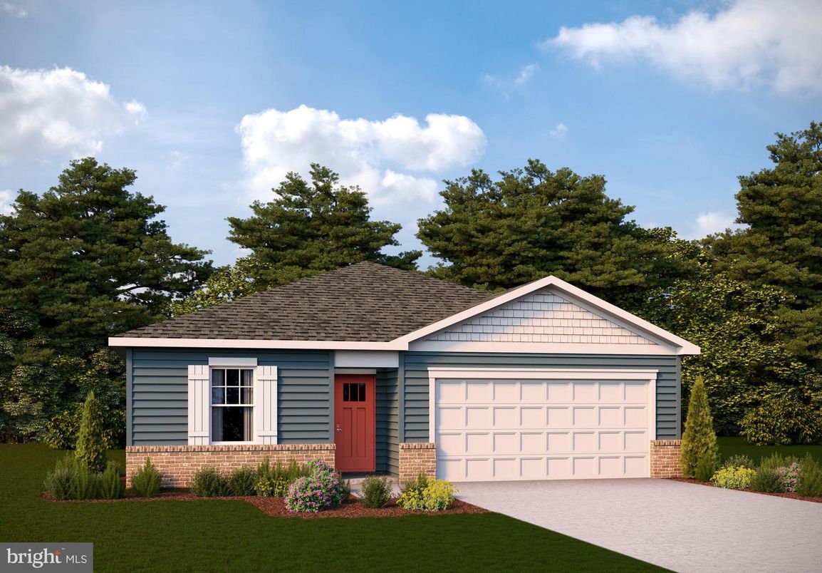 Attached, Exterior, Facade, Ranch