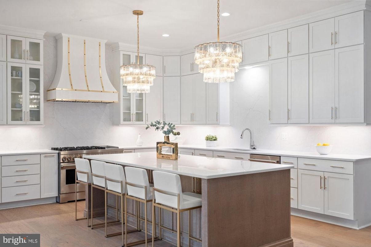 Chandelier, Interior, Kitchen, Recessed Lighting, Wood Texture Flooring