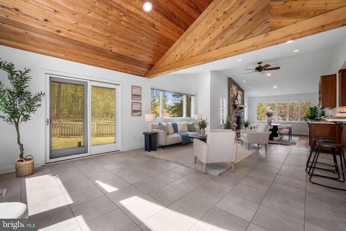 Fireplace, Interior, Living room, Recessed Lighting, Wooden Beams, Wooden Ceilings