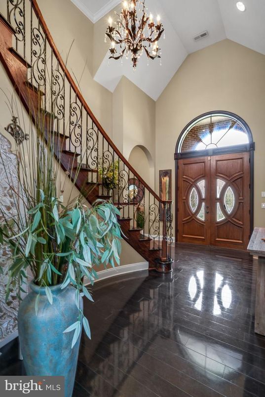 Chandelier, Interior, Recessed Lighting