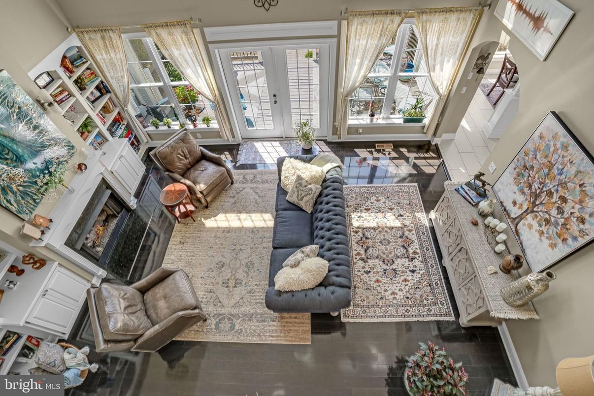 Fireplace, Interior, Living room