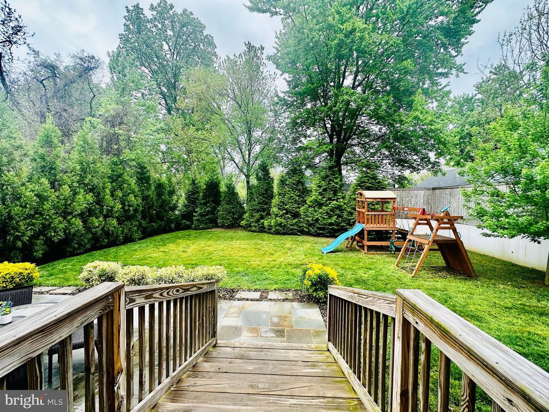 Backyard, Exterior, Playground