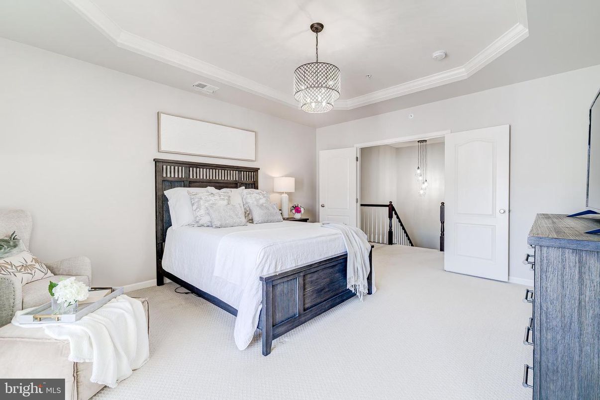 Bedroom, Interior, Pendant Lights