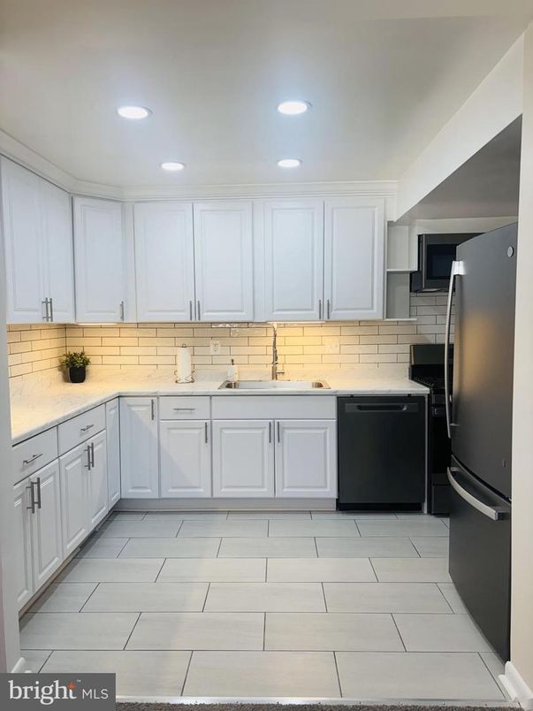 Interior, Kitchen, Recessed Lighting