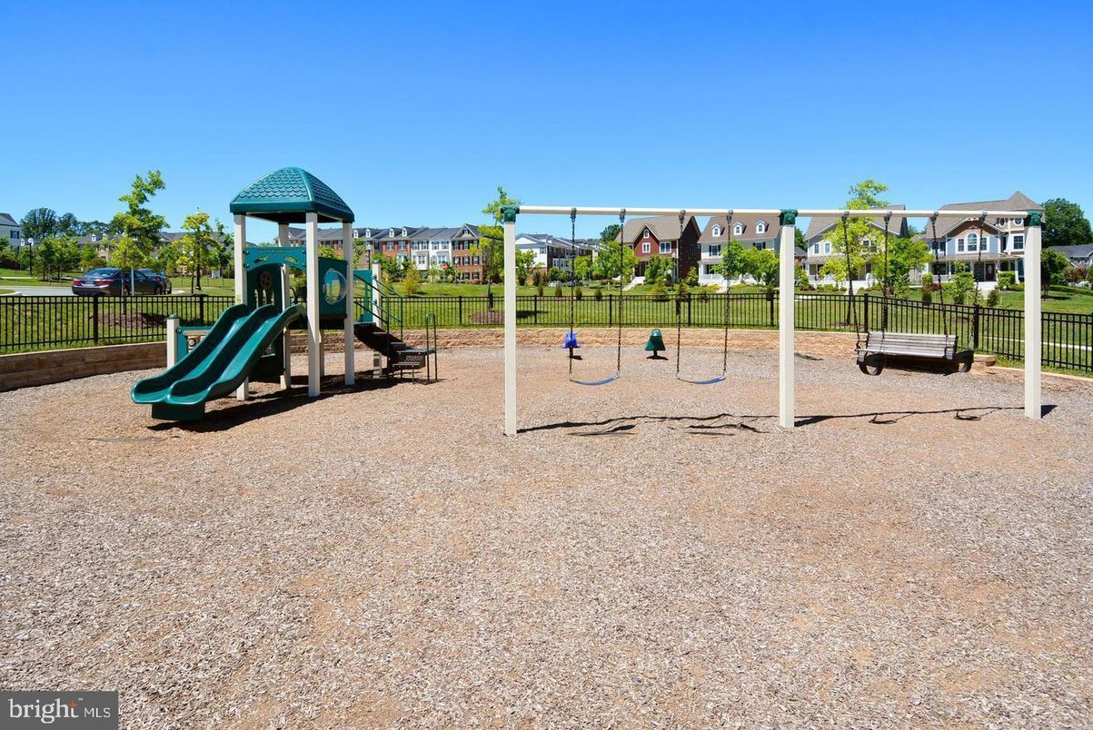 Backyard, Exterior, Playground