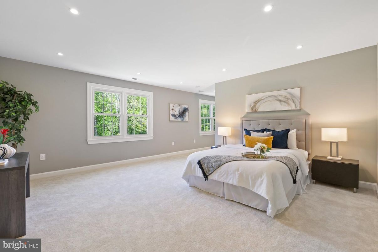 Bedroom, Interior, Recessed Lighting