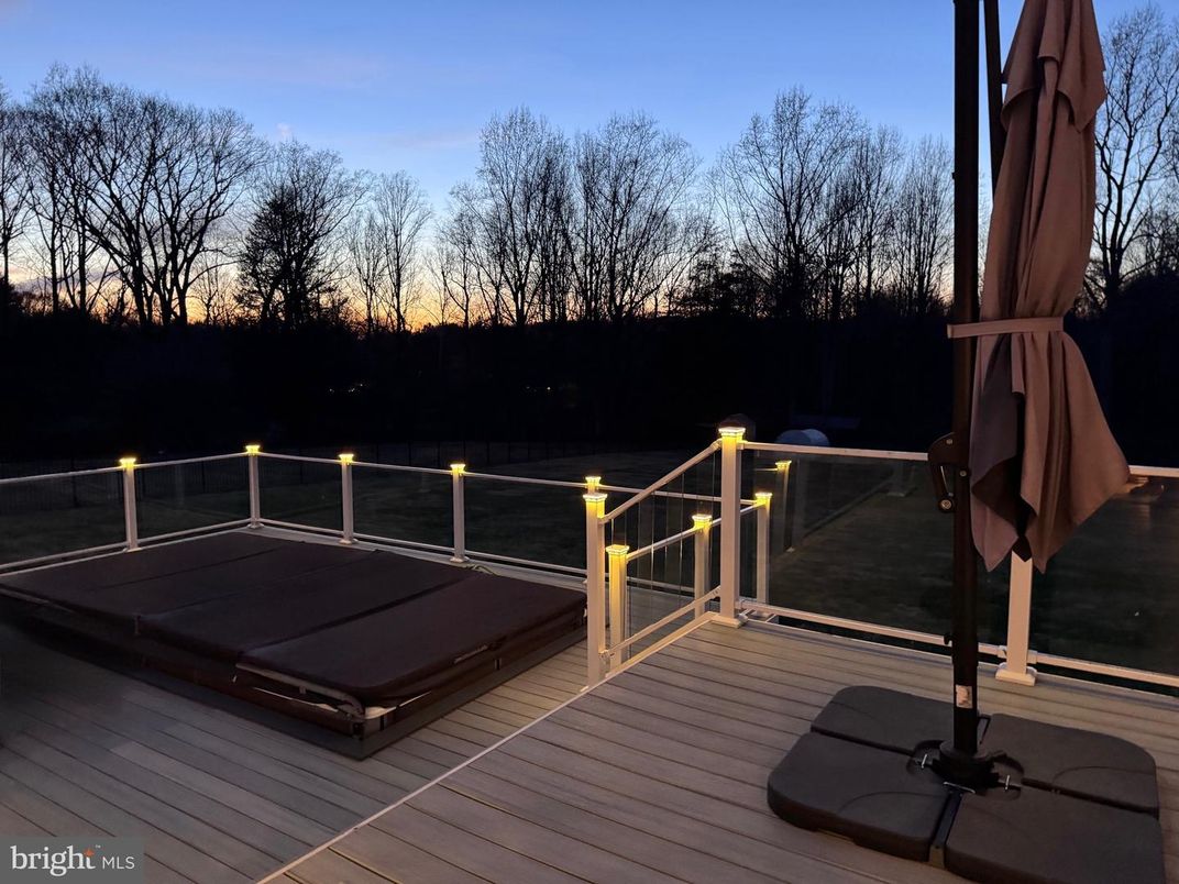 Exterior, Hot Tub