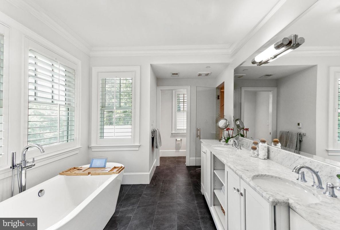 Bathroom, Dual Sink Vanities, Free Standing Baths, Interior