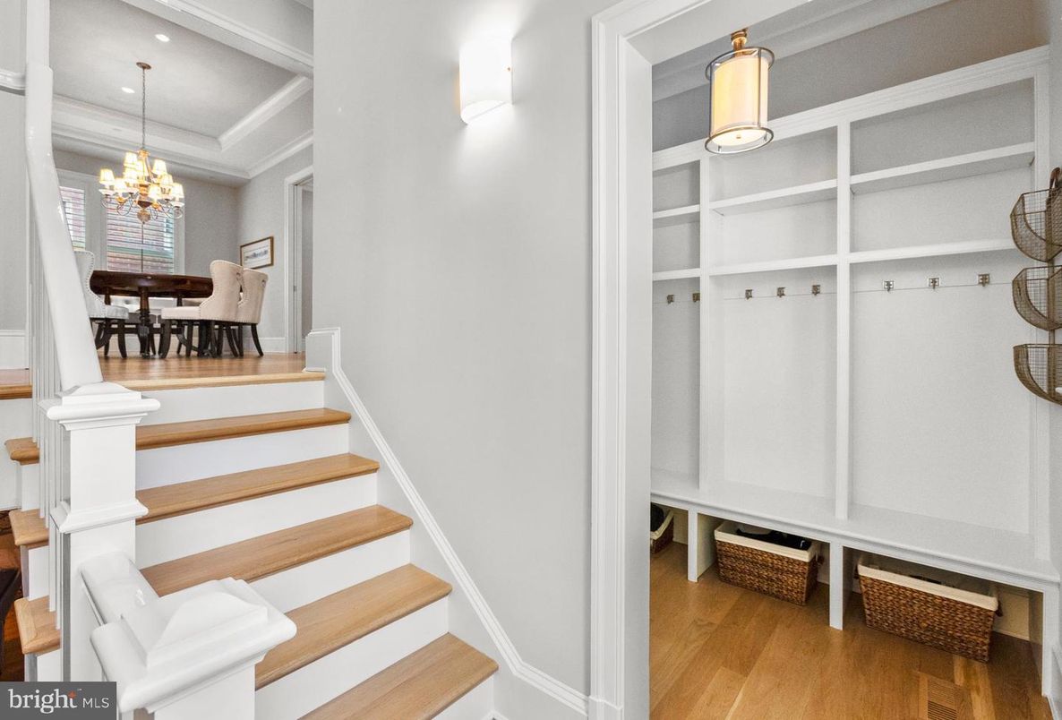Chandelier, Dining room, Interior, Recessed Lighting, Wood Texture Flooring