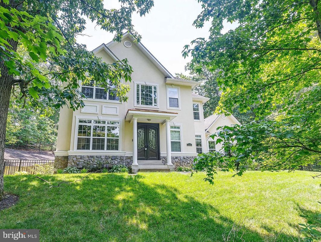 Backyard, Exterior, Facade, Farmhouse