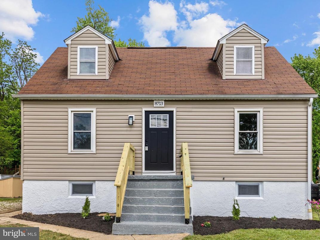 Exterior, Facade, Cape Cod