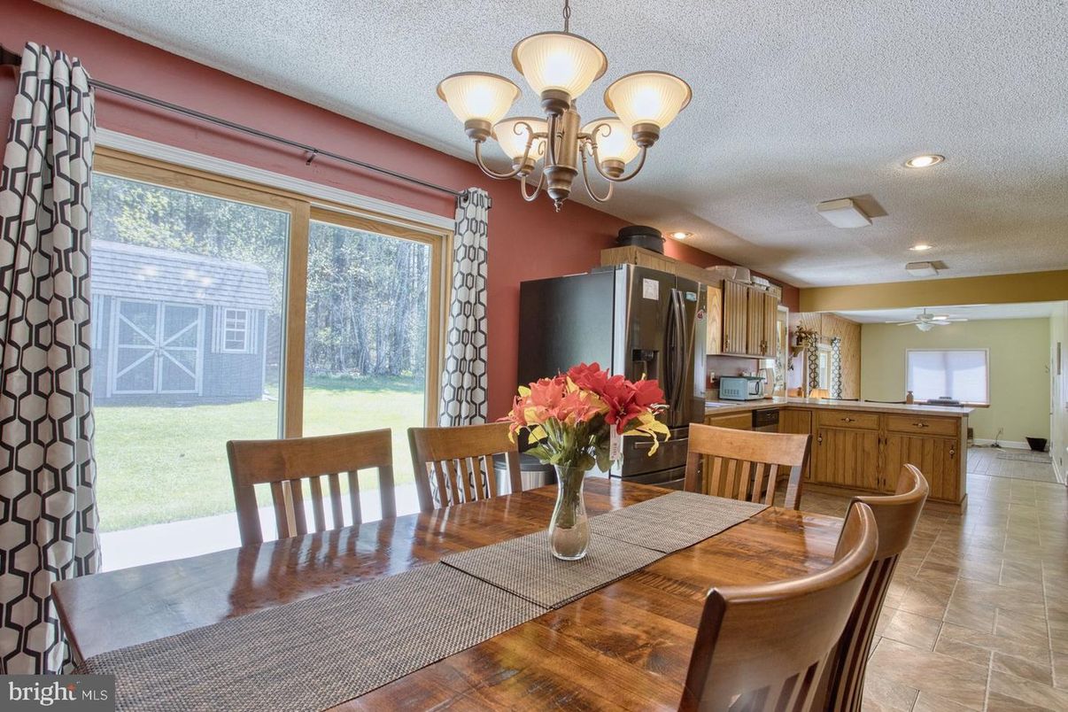 Chandelier, Dining room, Interior, Kitchen, Recessed Lighting
