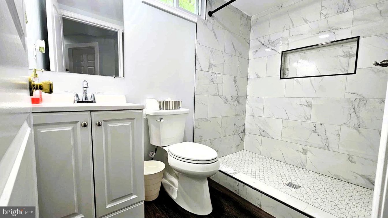Bathroom, Interior, Marble Walls