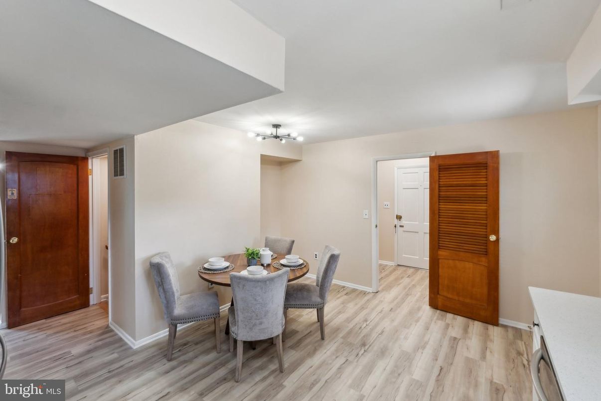 Dining room, Interior, Wood Texture Flooring