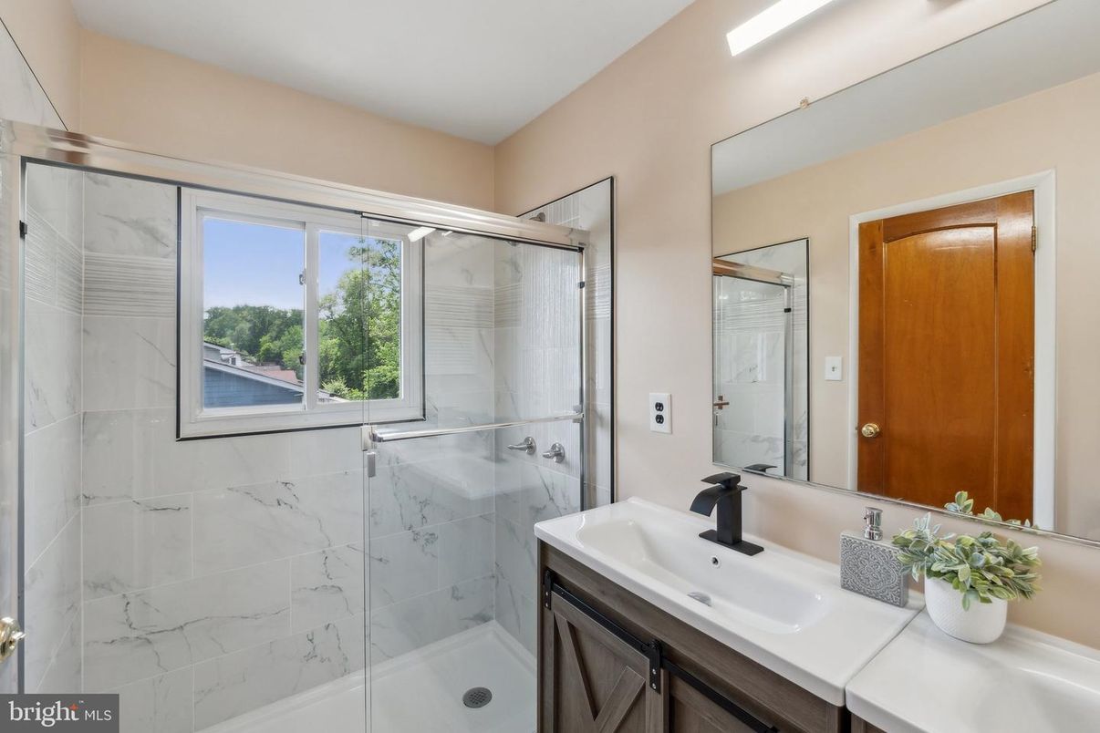 Bathroom, Glass Shower, Interior, Marble Walls