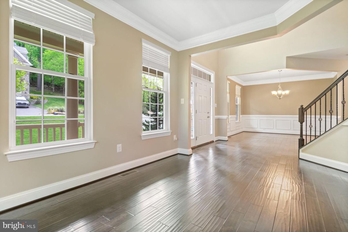 Chandelier, Interior, Wood Texture Flooring