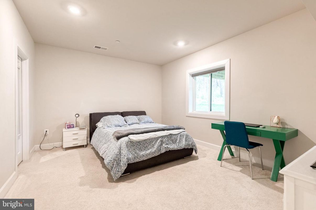 Bedroom, Home Office, Interior, Recessed Lighting
