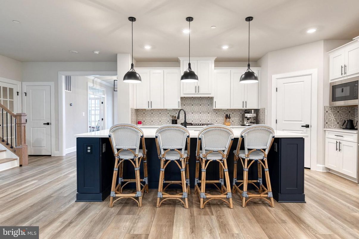 Interior, Kitchen, Pendant Lights, Recessed Lighting, Wood Texture Flooring