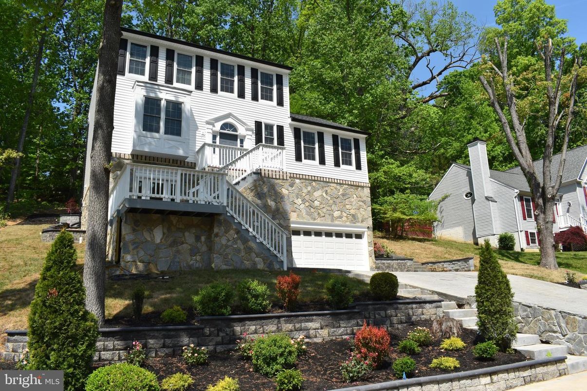 Attached, Exterior, Facade, Georgian
