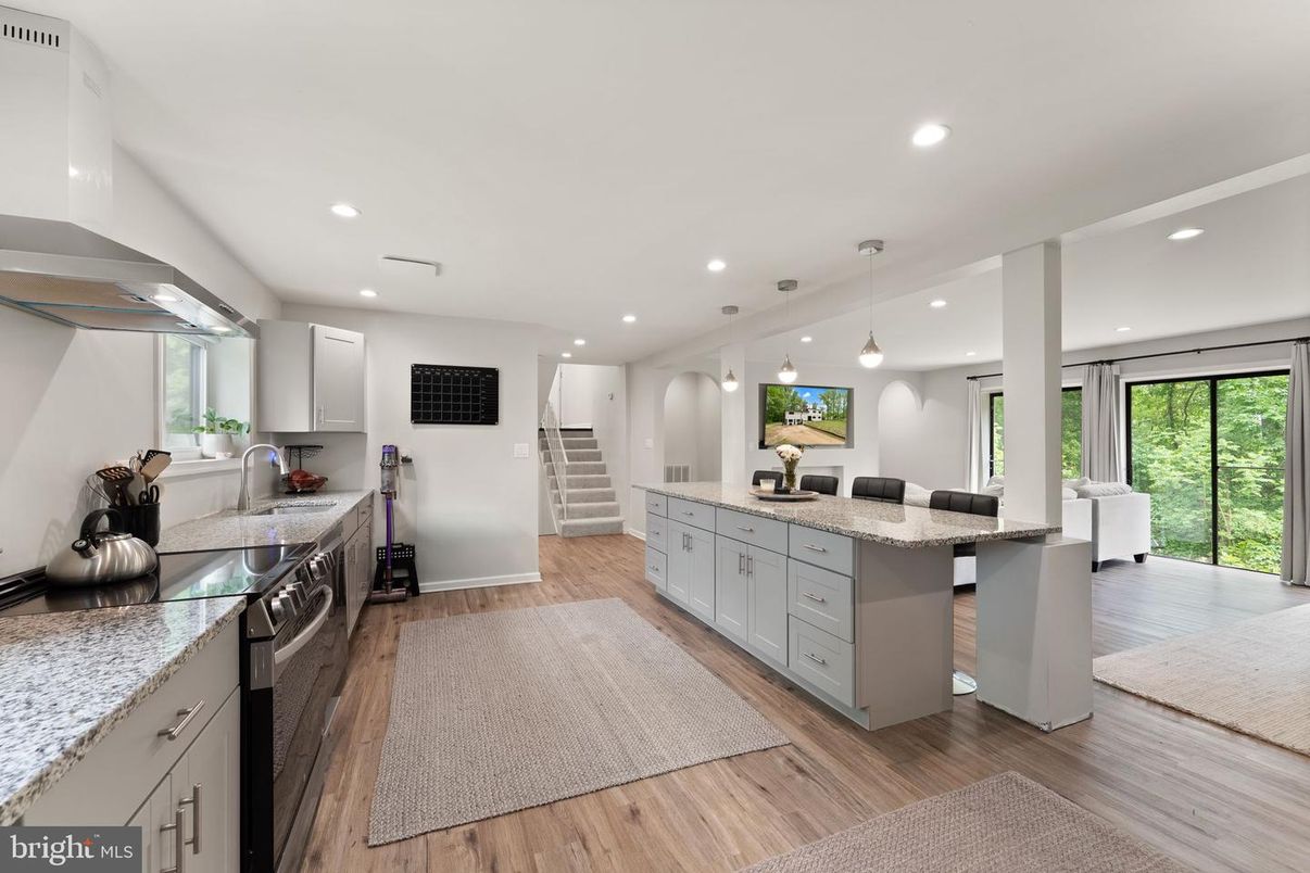 Interior, Kitchen, Pendant Lights, Recessed Lighting, Wood Texture Flooring