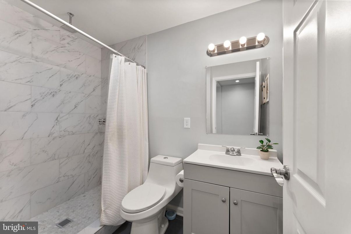 Bathroom, Interior, Marble Walls
